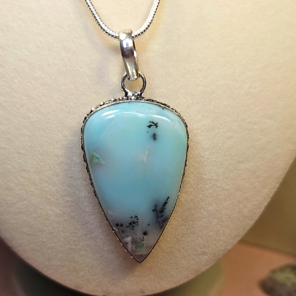 Marine Dendritic Pendant Necklace